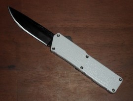 Lightning White D/A OTF Automatic Knife Plain Black Blade